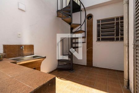 Casa à venda com 3 quartos, 180m² em Água Branca, São Paulo