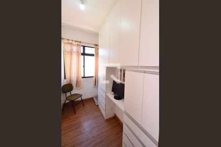 Quarto/ escritorio de apartamento à venda com 3 quartos, 70m² em Floresta, Belo Horizonte