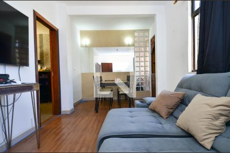 Sala 2 ambientes de apartamento à venda com 3 quartos, 70m² em Floresta, Belo Horizonte