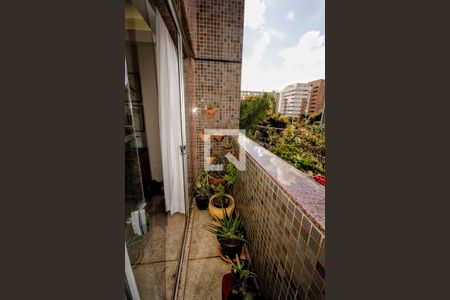 Varanda de apartamento à venda com 4 quartos, 140m² em Santa Efigênia, Belo Horizonte