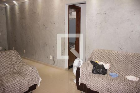 Sala de casa à venda com 3 quartos, 200m² em Colonial, Contagem