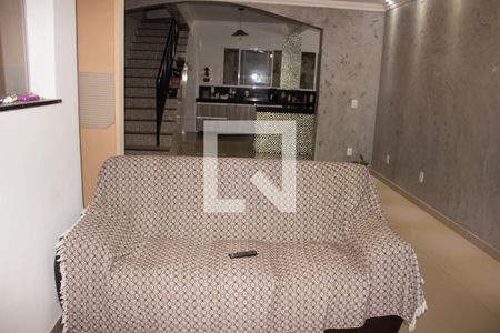 Sala de casa à venda com 3 quartos, 200m² em Colonial, Contagem