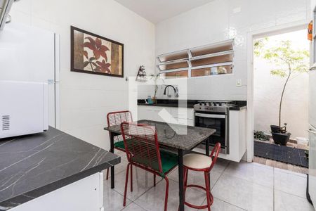 Casa à venda com 2 quartos, 80m² em Vila Ipojuca, São Paulo