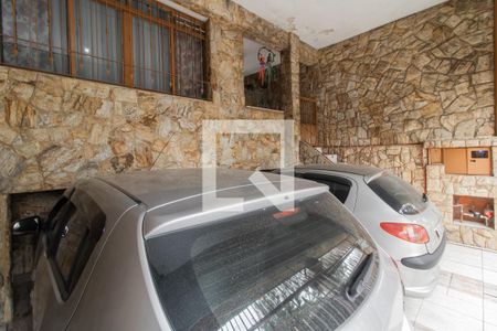 Casa à venda com 200m², 4 quartos e 2 vagas Casa à venda com 200m², 4 quartos e 2 vagasGaragem