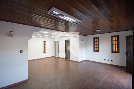 Sala de casa para alugar com 3 quartos, 400m² em São Miguel, São Gonçalo