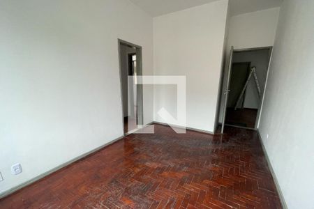 Sala de apartamento para alugar com 1 quarto, 45m² em Jardim Vinte E Cinco de Agosto, Duque de Caxias