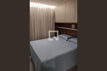 Quarto de apartamento à venda com 3 quartos, 120m² em Piratininga, Belo Horizonte