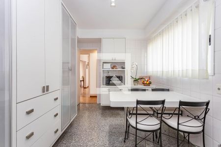 Apartamento à venda com 3 quartos, 200m² em Paraíso, São Paulo