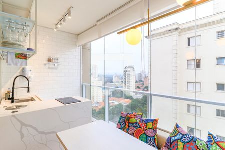 Varanda/Cozinha de kitnet/studio à venda com 1 quarto, 42m² em Campo Belo, São Paulo