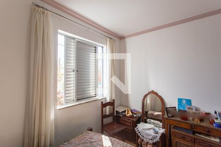 Quarto Suíte de apartamento à venda com 3 quartos, 160m² em Heliópolis, Belo Horizonte