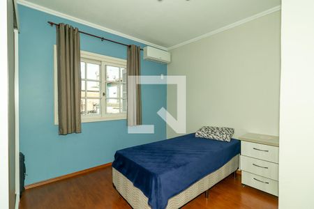 Quarto 2 de casa para alugar com 3 quartos, 130m² em Jardim Itu, Porto Alegre