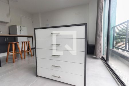 Quarto de kitnet/studio para alugar com 1 quarto, 35m² em Jardim São Paulo(zona Norte), São Paulo