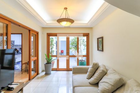 Sala de TV de casa à venda com 3 quartos, 200m² em Santo Amaro, São Paulo