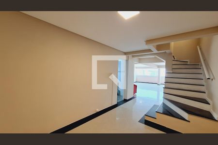 Sala 2 de apartamento para alugar com 3 quartos, 293m² em Tupi, Praia Grande