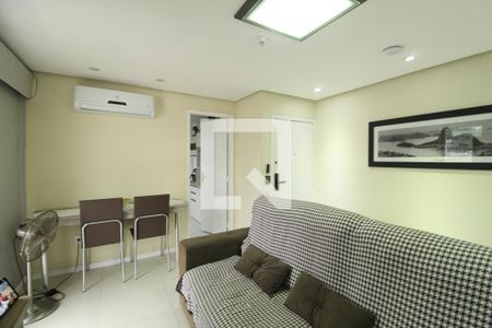 Sala de apartamento à venda com 2 quartos, 78m² em Freguesia (jacarepaguá), Rio de Janeiro