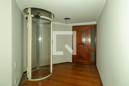 Sala 1 / elevador de apartamento para alugar com 8 quartos, 650m² em Bela Vista, Porto Alegre