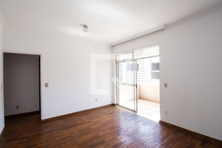 Sala de apartamento à venda com 2 quartos, 75m² em Carmo, Belo Horizonte