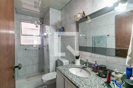 Banheiro  de apartamento à venda com 3 quartos, 75m² em Carlos Prates, Belo Horizonte