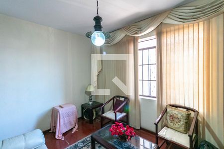 Sala de apartamento à venda com 3 quartos, 75m² em Carlos Prates, Belo Horizonte