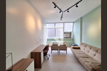 Apartamento à venda com 32m², 1 quarto e sem vagaSala/Quarto