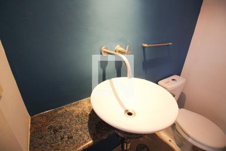 Lavabo de casa para alugar com 3 quartos, 140m² em Vila Nova Conceição, São Paulo