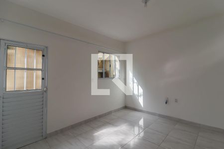 Sala de casa para alugar com 2 quartos, 80m² em Jardim Copacabana, Jundiaí