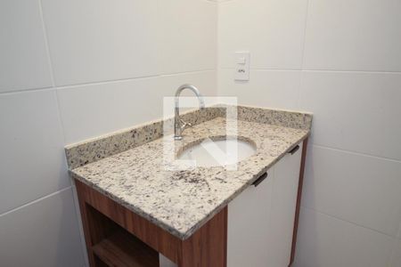 Banheiro de kitnet/studio à venda com 1 quarto, 24m² em Vila Olímpia, São Paulo