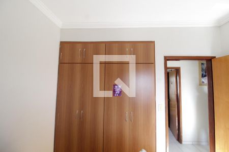 Quarto 2 de apartamento para alugar com 3 quartos, 125m² em Saraiva, Uberlândia