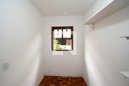 Quarto de casa para alugar com 1 quarto, 17m² em Jardim dos Lagos, São Paulo
