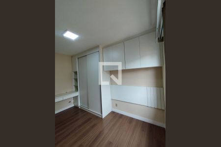 Quarto 3 de casa para alugar com 3 quartos, 220m² em Vila Brasilina, São Paulo