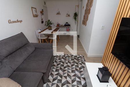 Sala e Sala de Jantar de apartamento à venda com 2 quartos, 55m² em Vila Paranaguá, São Paulo