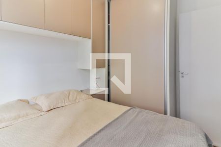 Quarto 1 de apartamento para alugar com 2 quartos, 42m² em Parque Pinheiros, São Paulo