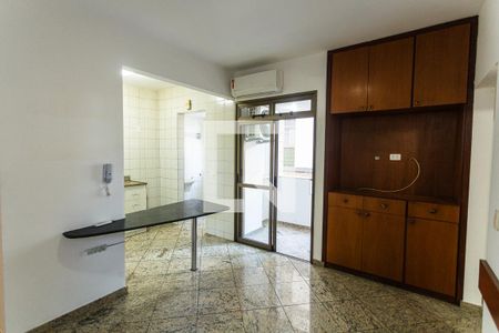 Sala de apartamento à venda com 1 quarto, 43m² em Santo Antônio, Belo Horizonte