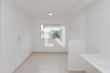 Sala/Cozinha de apartamento para alugar com 2 quartos, 32m² em Vila Socorro, São Paulo