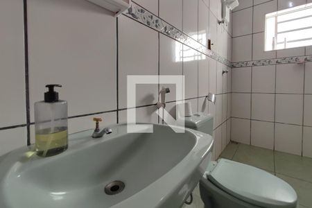 Banheiro Suíte de casa para alugar com 4 quartos, 200m² em Jardim do Lago Continuacao, Campinas