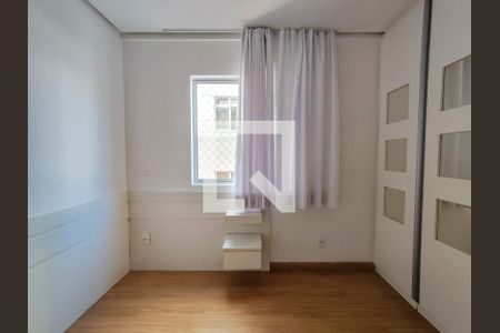 Quarto  de apartamento à venda com 4 quartos, 110m² em Buritis, Belo Horizonte