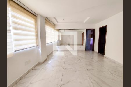 Sala  de apartamento à venda com 4 quartos, 110m² em Buritis, Belo Horizonte