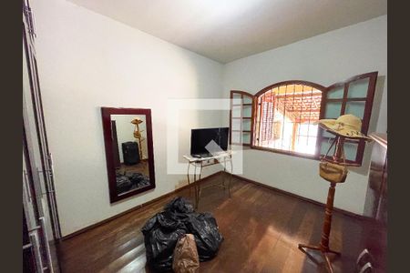 Quarto 1 de casa para alugar com 3 quartos, 200m² em Industrial, Contagem