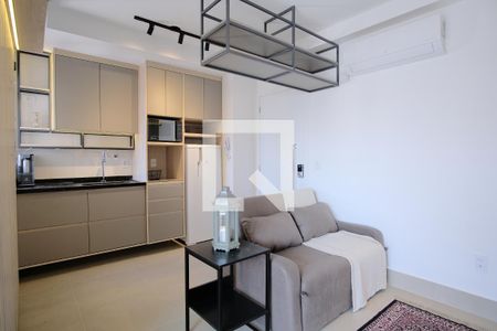 Sala e Cozinha de apartamento para alugar com 1 quarto, 37m² em Vila Azevedo, São Paulo