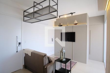 Sala e Cozinha de apartamento para alugar com 1 quarto, 37m² em Vila Azevedo, São Paulo