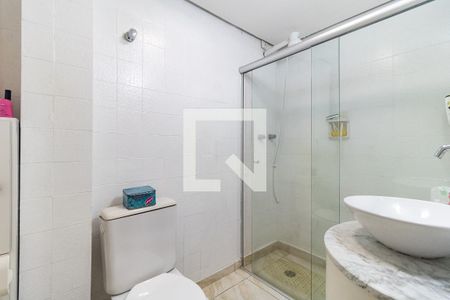 Banheiro de apartamento à venda com 1 quarto, 74m² em Liberdade, São Paulo