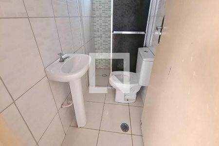 Banheiro de casa para alugar com 1 quarto, 50m² em Parque São Rafael, São Paulo
