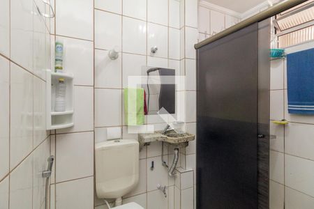 Banheiro de apartamento para alugar com 1 quarto, 23m² em Vila Buarque, São Paulo