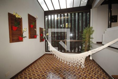 sala 2 de casa de condomínio à venda com 4 quartos, 442m² em Vile de Montagne, Nova Lima