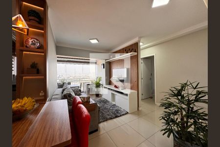 Sala de apartamento à venda com 2 quartos, 62m² em Vila Apiai, Santo André