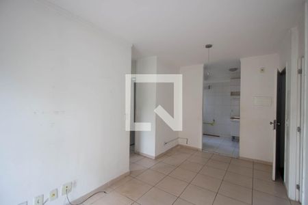 Sala de apartamento à venda com 3 quartos, 52m² em Colônia (zona Leste), São Paulo