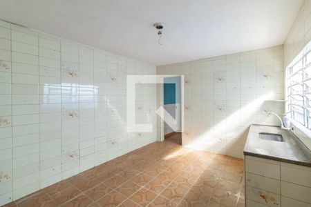 Cozinha de casa para alugar com 1 quarto, 30m² em Jardim Danfer, São Paulo