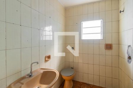 Banheiro de casa para alugar com 1 quarto, 30m² em Jardim Danfer, São Paulo
