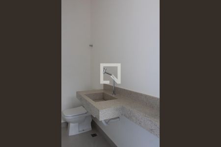 LAVABO de casa de condomínio para alugar com 4 quartos, 213m² em Parque Rural Fazenda Santa Cândida, Campinas