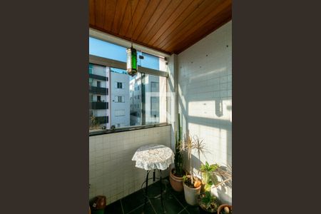 Varanda  de apartamento à venda com 4 quartos, 150m² em Pampulha, Belo Horizonte